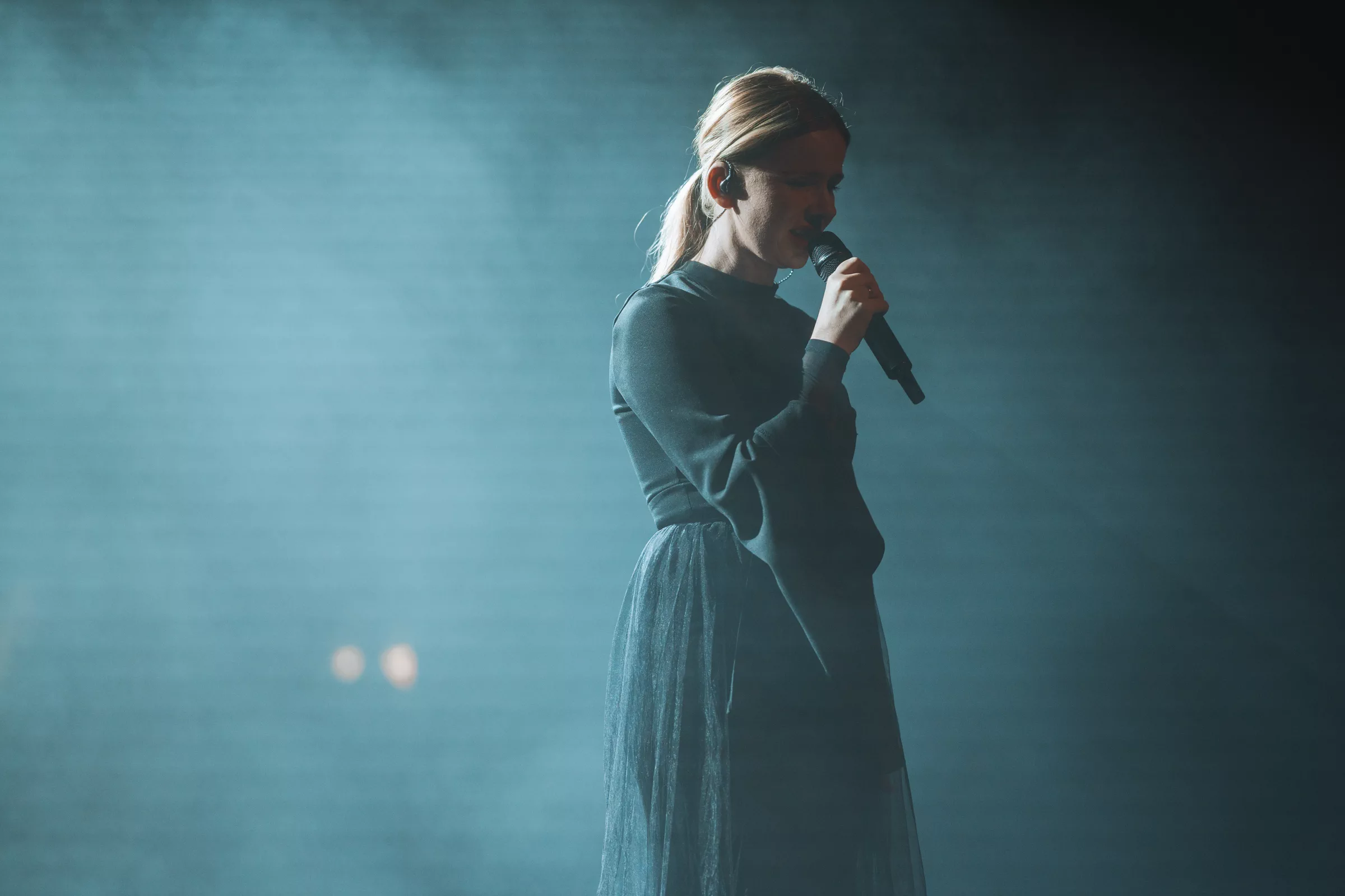 Solistka podczas koncertu